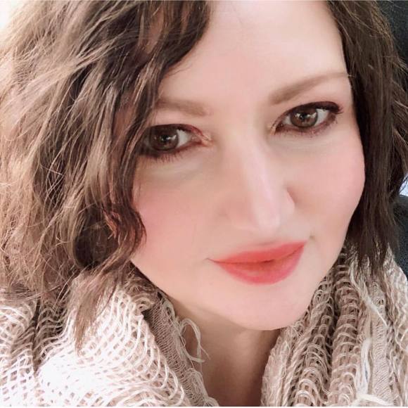 Meet your Posher, Chris - Picture 1 of 1